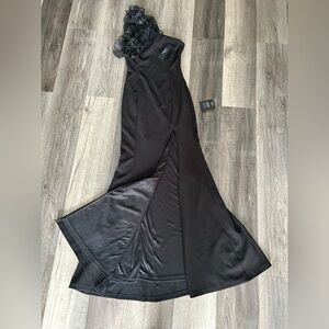 Lulu's Elegant Black Dress with Floral Accent